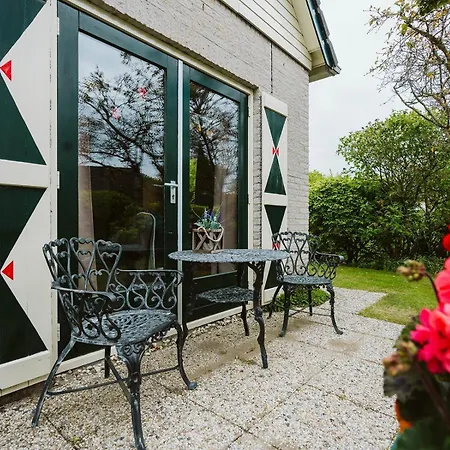 Holiday home Grevelingen 33 - Noordzeepark